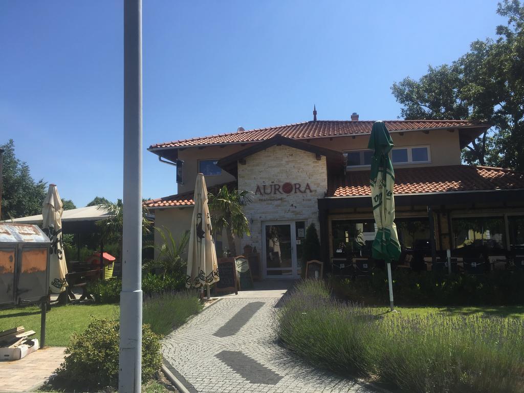 Bük Aurora Panzio Bed & Breakfast エクステリア 写真
