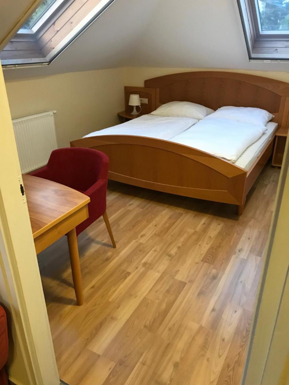 Bük Aurora Panzio Bed & Breakfast エクステリア 写真